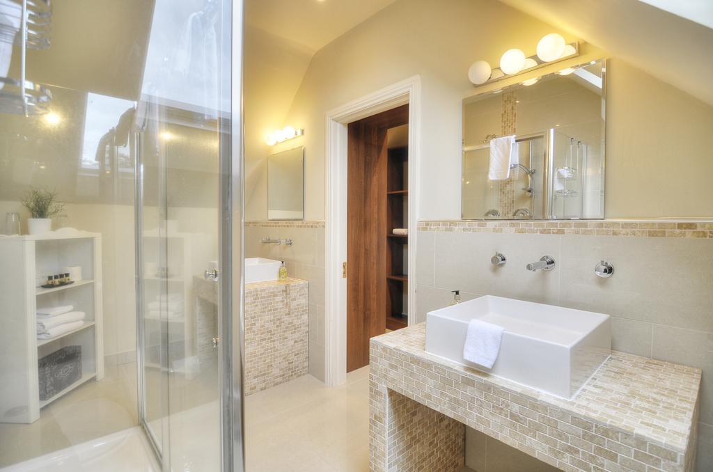 Lakeview Lodge B&B เบลสซิงตัน ห้อง รูปภาพ