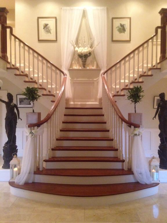 Lakeview Lodge B&B เบลสซิงตัน ภายนอก รูปภาพ